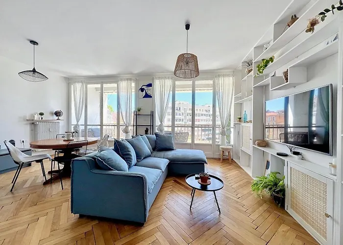 Appartement Avec Balcon - Hyper Central & Lumineux - Les Freres De La Loc\'